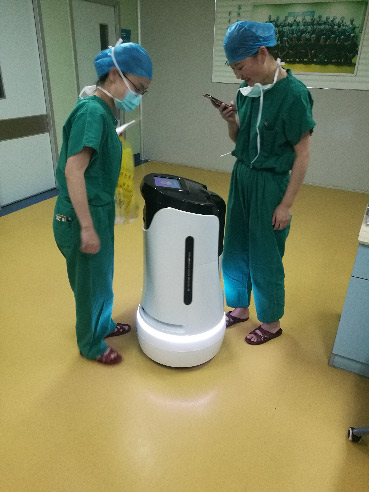 Больничный интеллектуальный сервисный робот